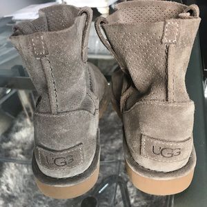 New! Uggs